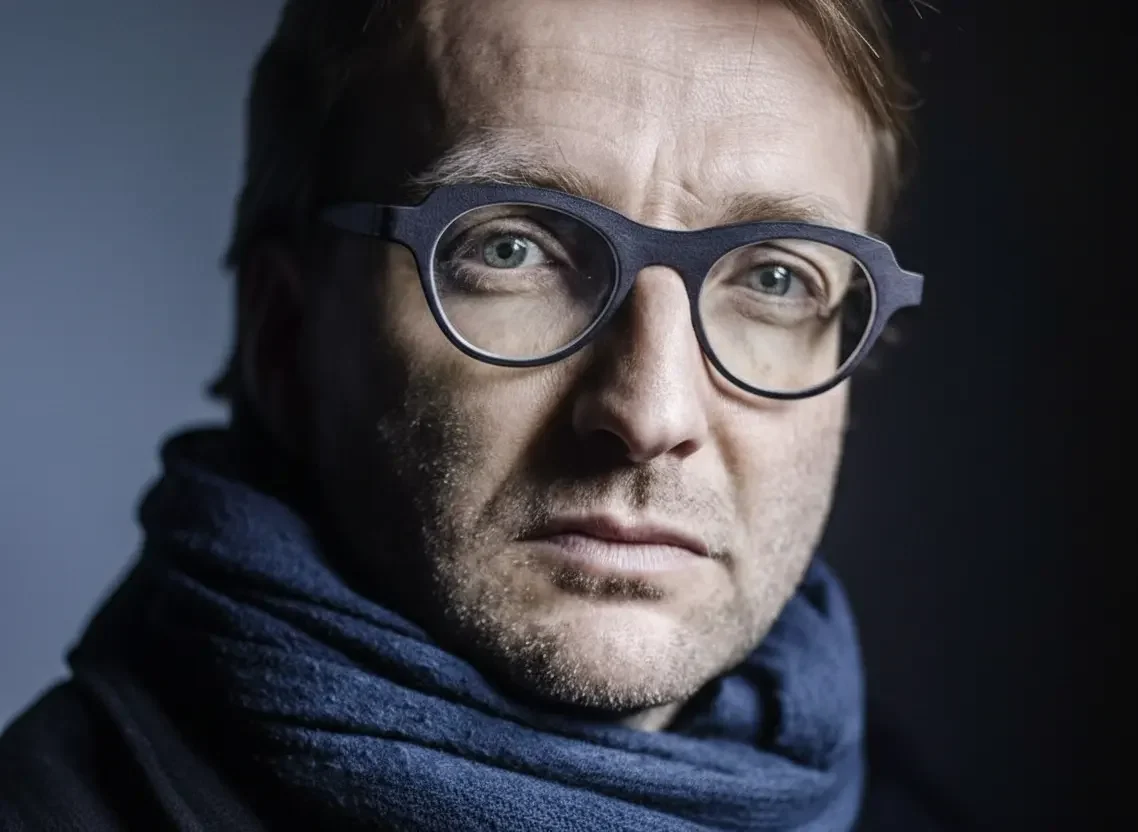 Gemini_Generated_Image_6hrjlq6hrjlq6hrj